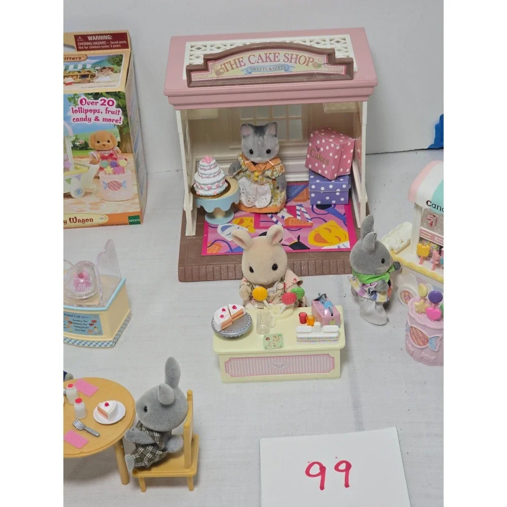 Calico Critters Sylvanian Family Village Cake Shop Epoch Rabbits Accessorized